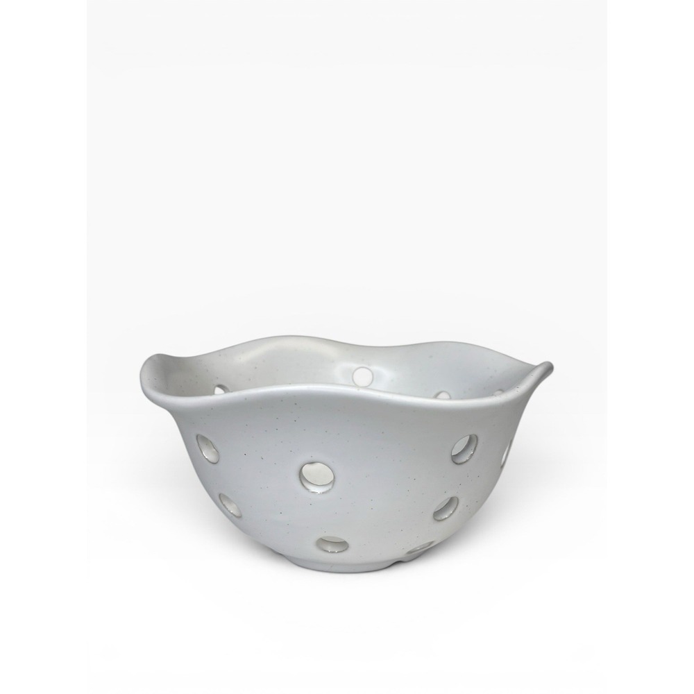 Farmhouse‎ Stoneware Colander Berry Bowl Wavy Ceramic Pottery Kitchen Strainer